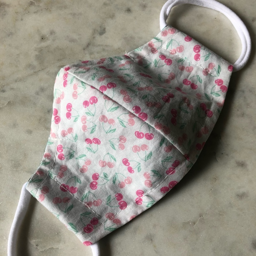 Cherry print🍒 Handmade cotton mask, 2 layers - Picture 1 of 1